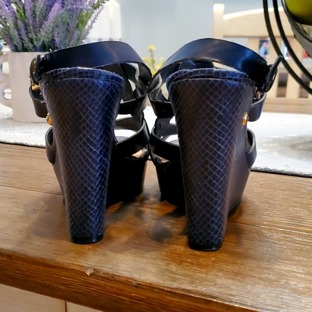 Navi blue Guess platform Sandals - Picture 5 of 9